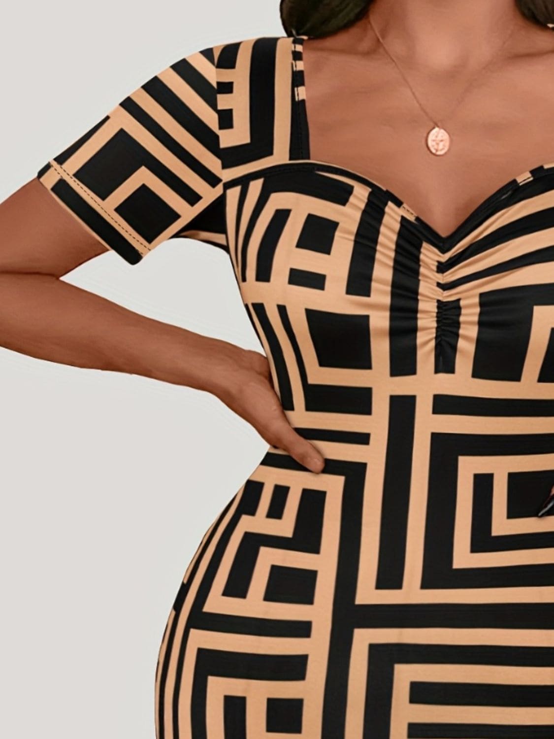 Plus Size Sweetheart Neck Short Sleeve Mini Dress | Sugarz Chique Boutique