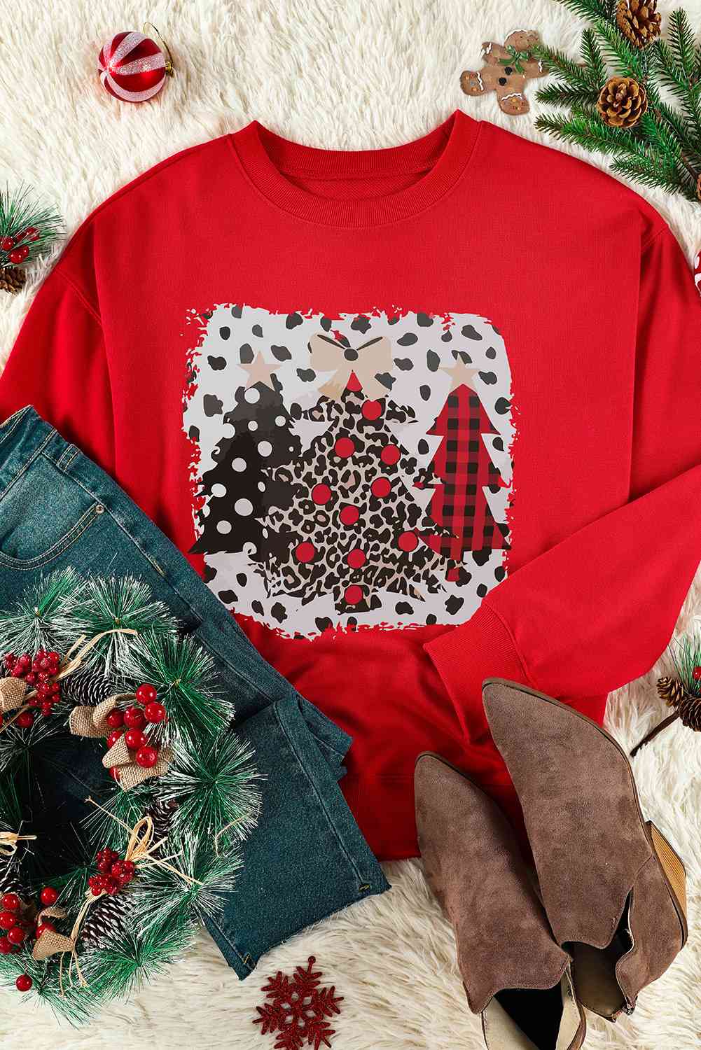 Christmas Tree Graphic Sweatshirt | Sugarz Chique Boutique