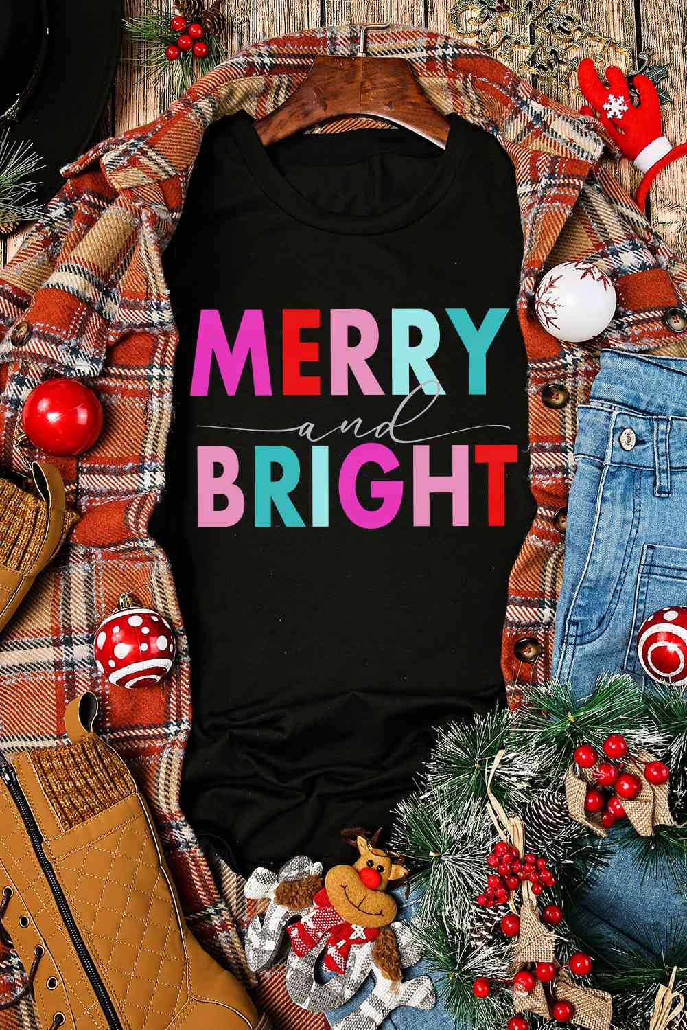 MERRY AND BRIGHT Graphic Short Sleeve T-Shirt | Sugarz Chique Boutique