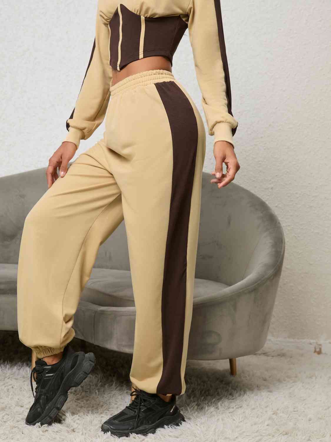 Contrast Sweatshirt and Sweatpants Set | Sugarz Chique Boutique