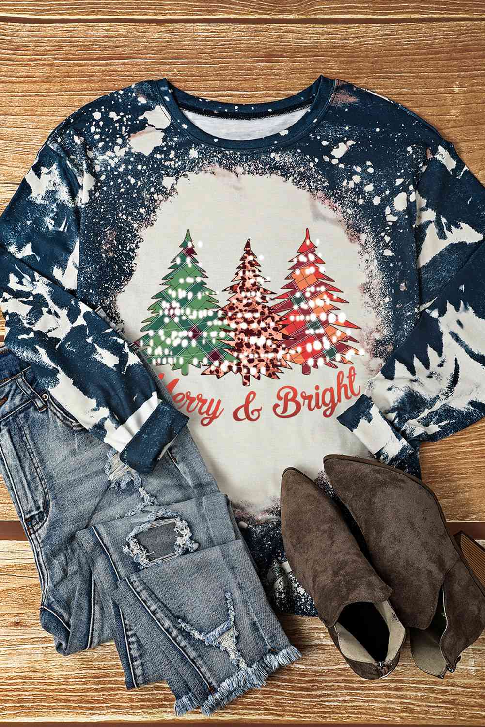 MERRY & BRIGHT Graphic Long Sleeve Top | Sugarz Chique Boutique