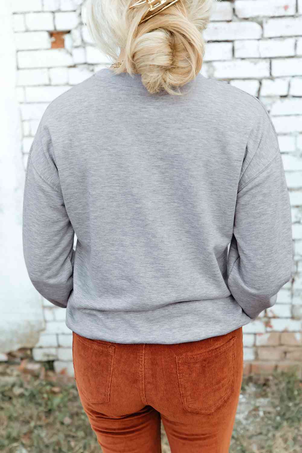 Christmas Graphic Round Neck Sweatshirt | Sugarz Chique Boutique