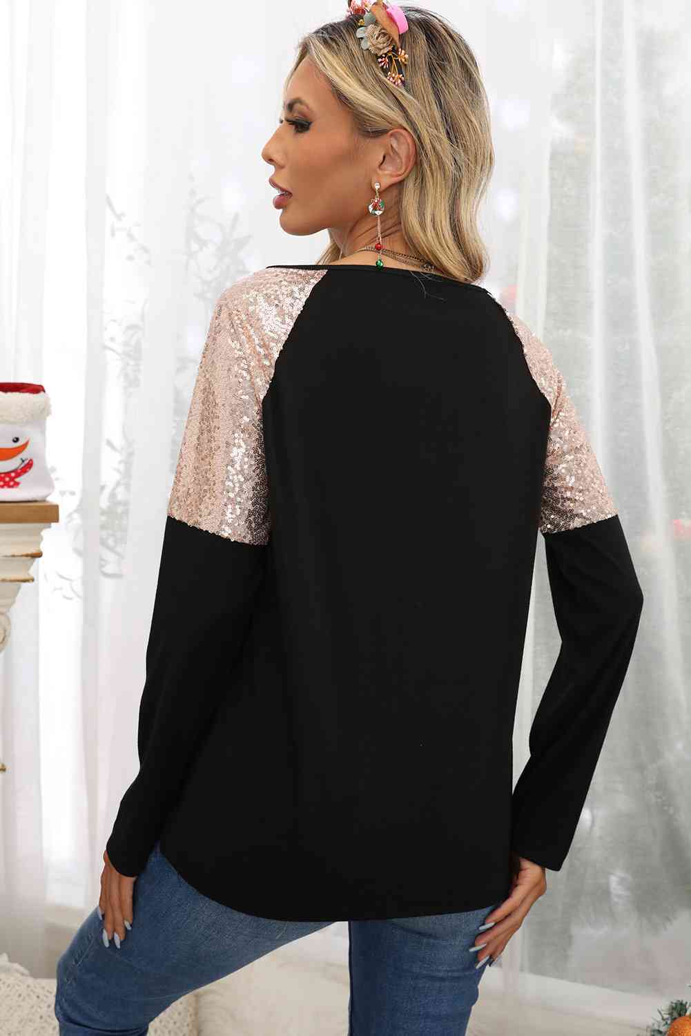 Christmas Tree Graphic Sequin T-Shirt | Sugarz Chique Boutique