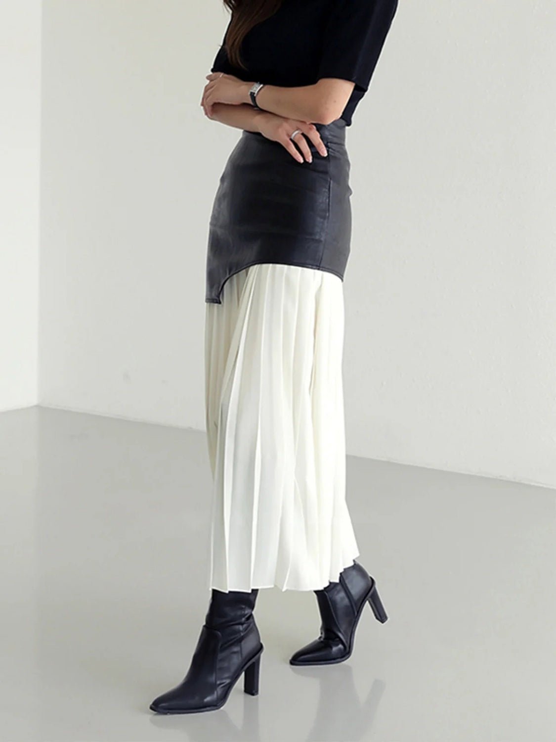 Pleated Contrast High Rise Skirt | Sugarz Chique Boutique