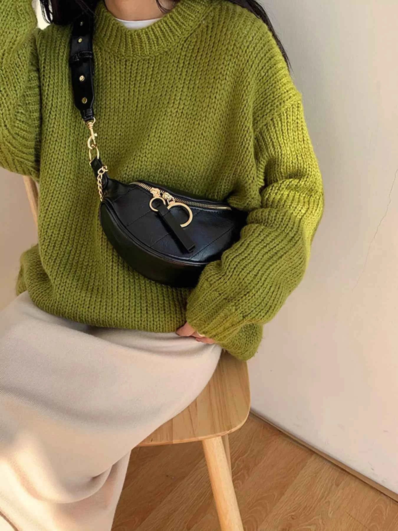 Chain Decor Crescent Crossbody Bag