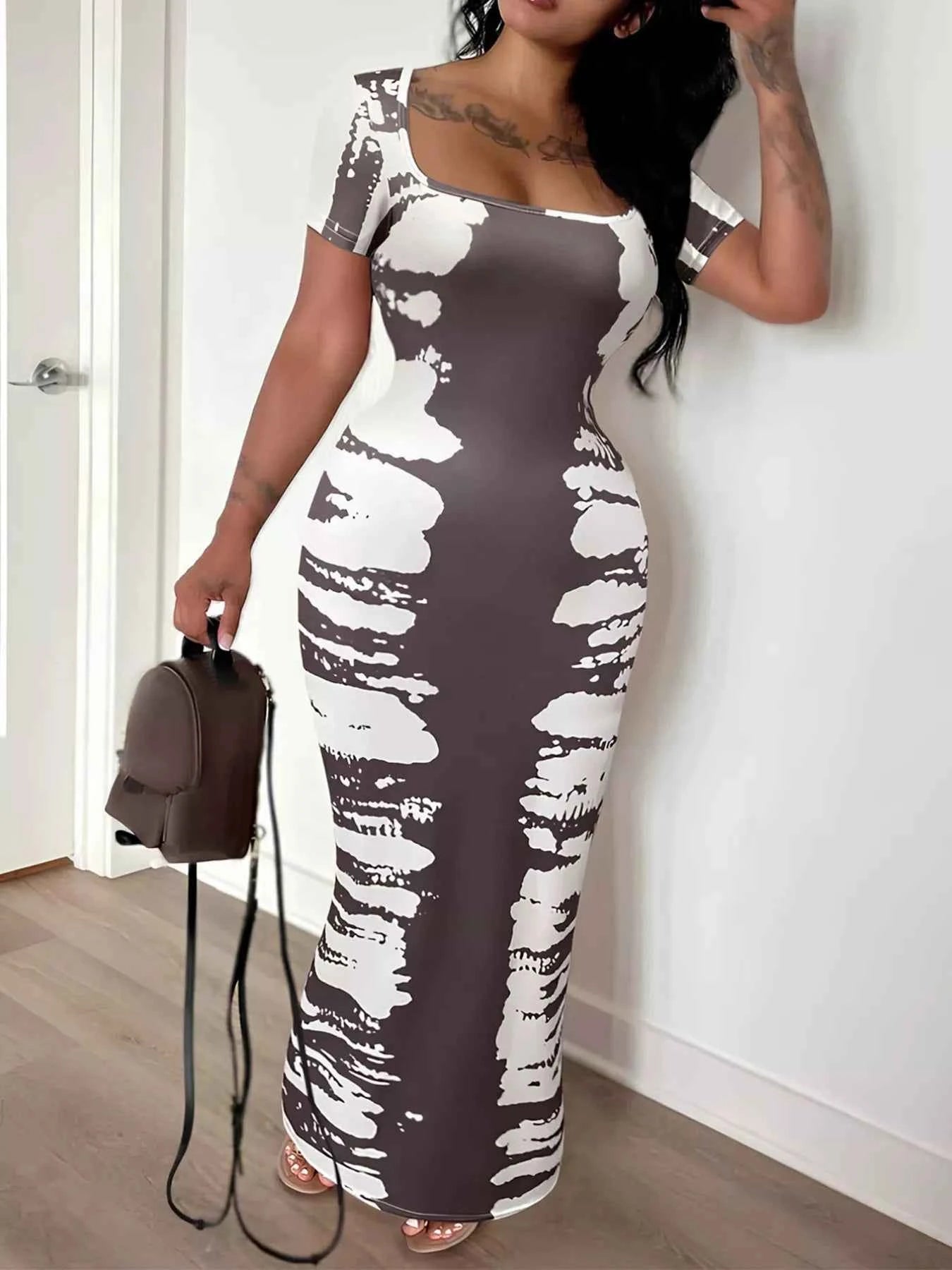 Plus Size Square Neck Short Sleeve Dress