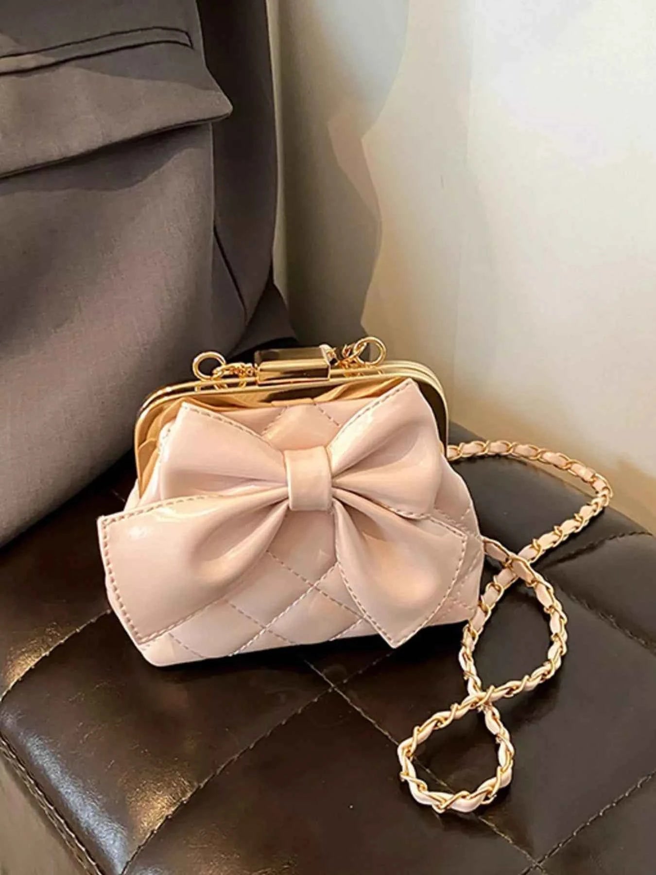 Bow Decor Quilted Crossbody Bag