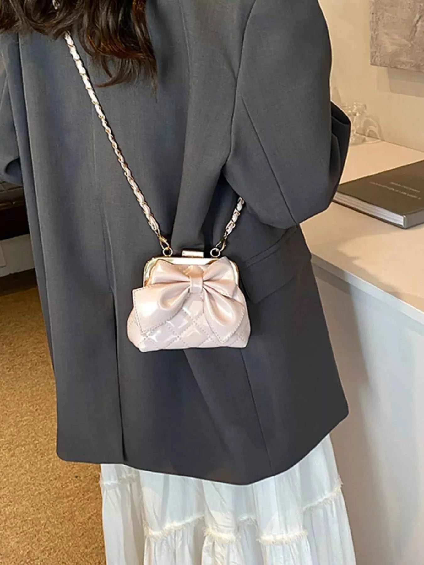 Bow Decor Quilted Crossbody Bag