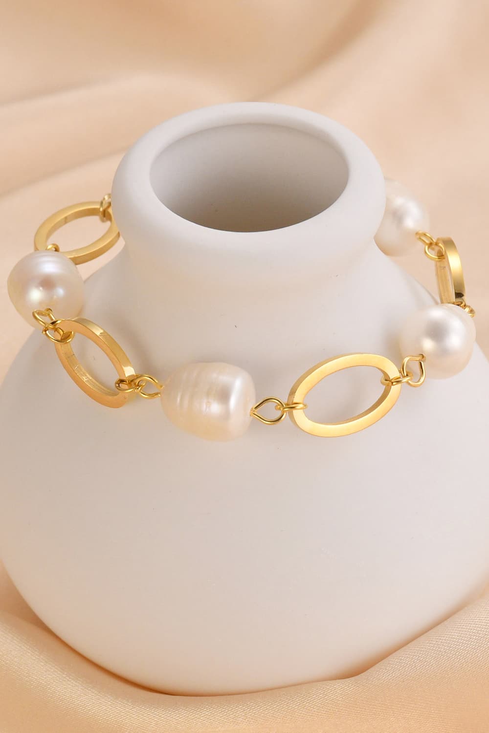 14K Gold-plated Lobster Closure Freshwater Pearl Bracelet | Sugarz Chique Boutique